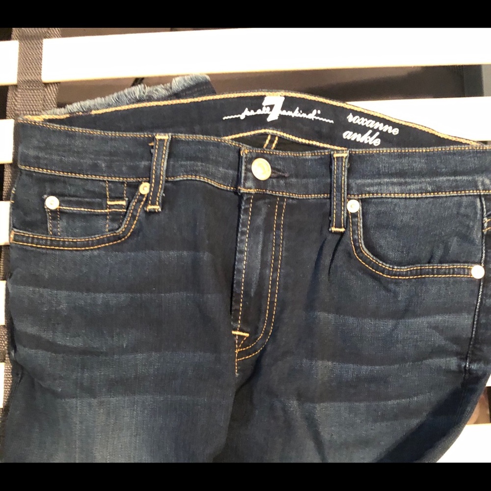 Never worn 7 for all mankind 👖
